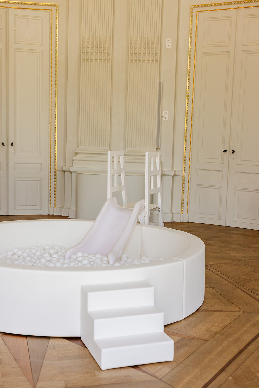 Softplay "Ballenbad" - rond incl glijbaan